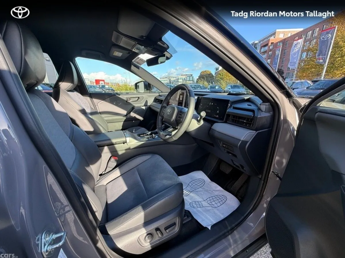 Toyota RAV4 SUV, Petrol Hybrid, 2026, Grey