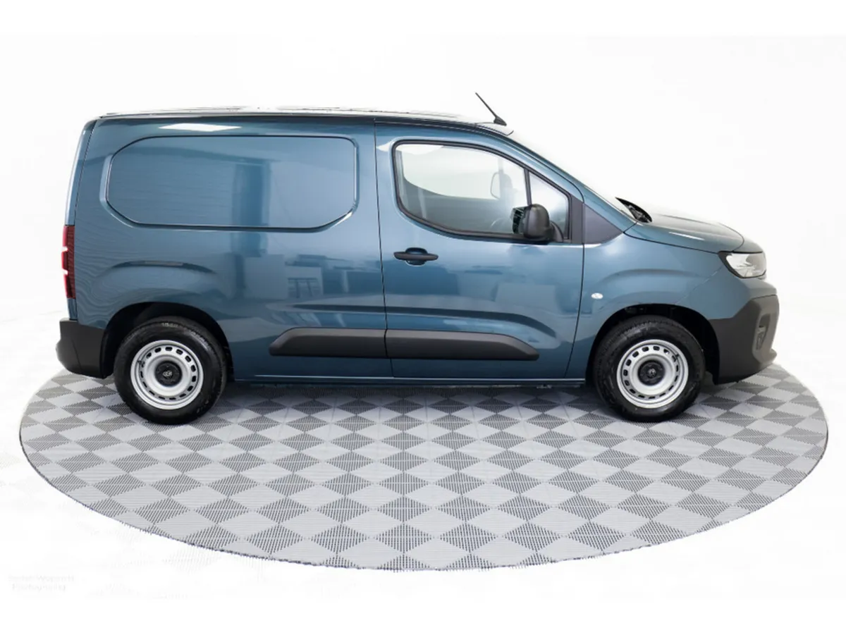 Peugeot Partner Van, Diesel, 2026, Blue