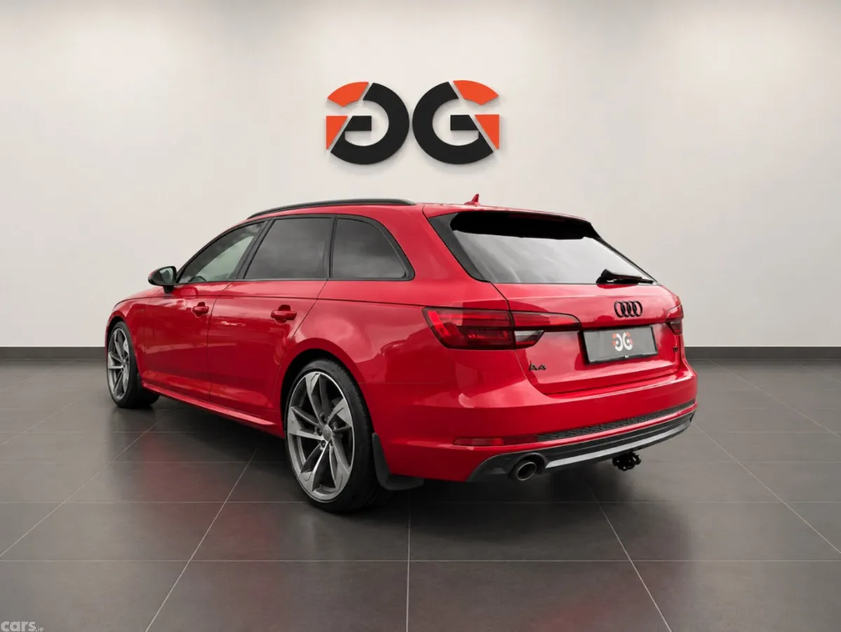 Audi A4 Estate, Diesel, 2017, Red