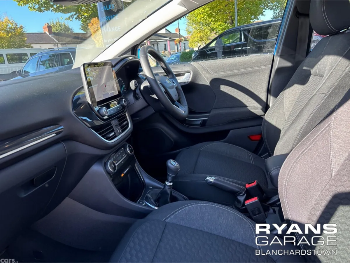 Ford Puma MPV, Petrol, 2022, Blue