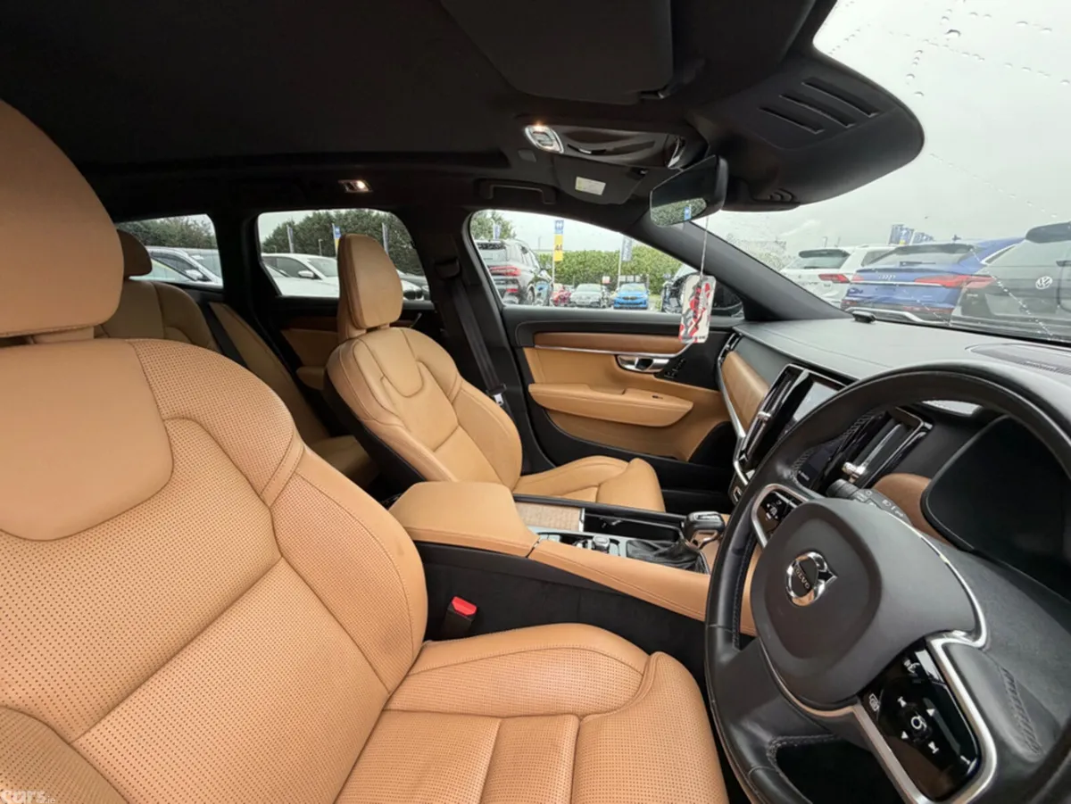 Volvo V90 Estate, Diesel, 2019, Black