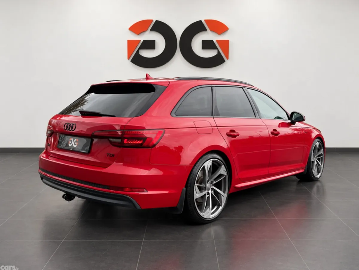 Audi A4 Estate, Diesel, 2017, Red