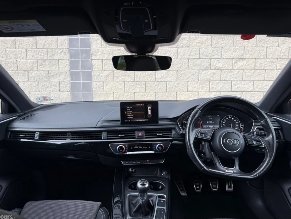 Audi A4 Estate, Diesel, 2017, Red