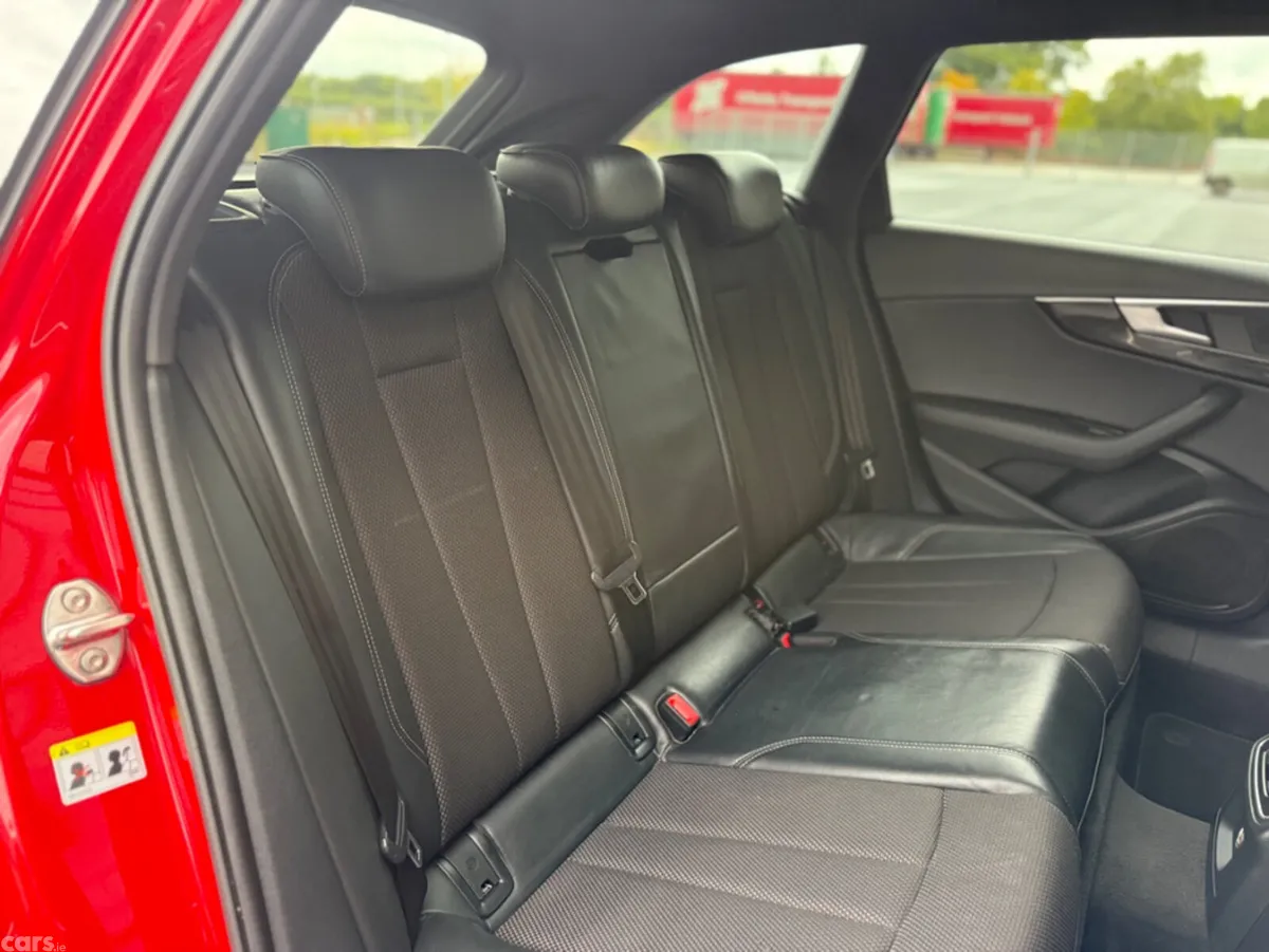 Audi A4 Estate, Diesel, 2017, Red