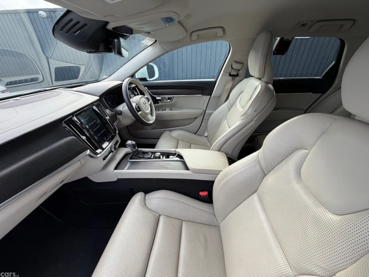Volvo V90 Estate, Diesel, 2019, White