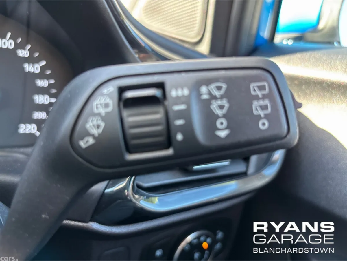 Ford Puma MPV, Petrol, 2022, Blue