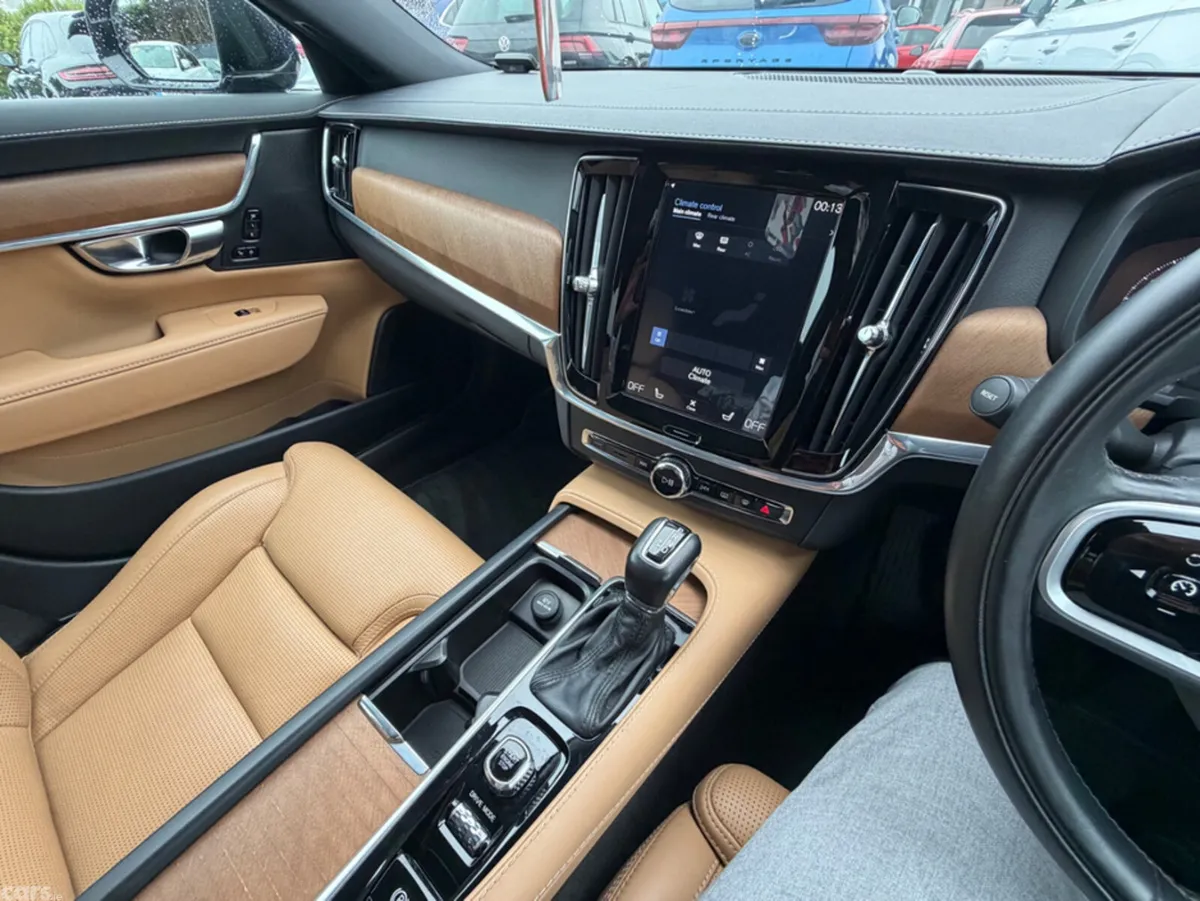 Volvo V90 Estate, Diesel, 2019, Black