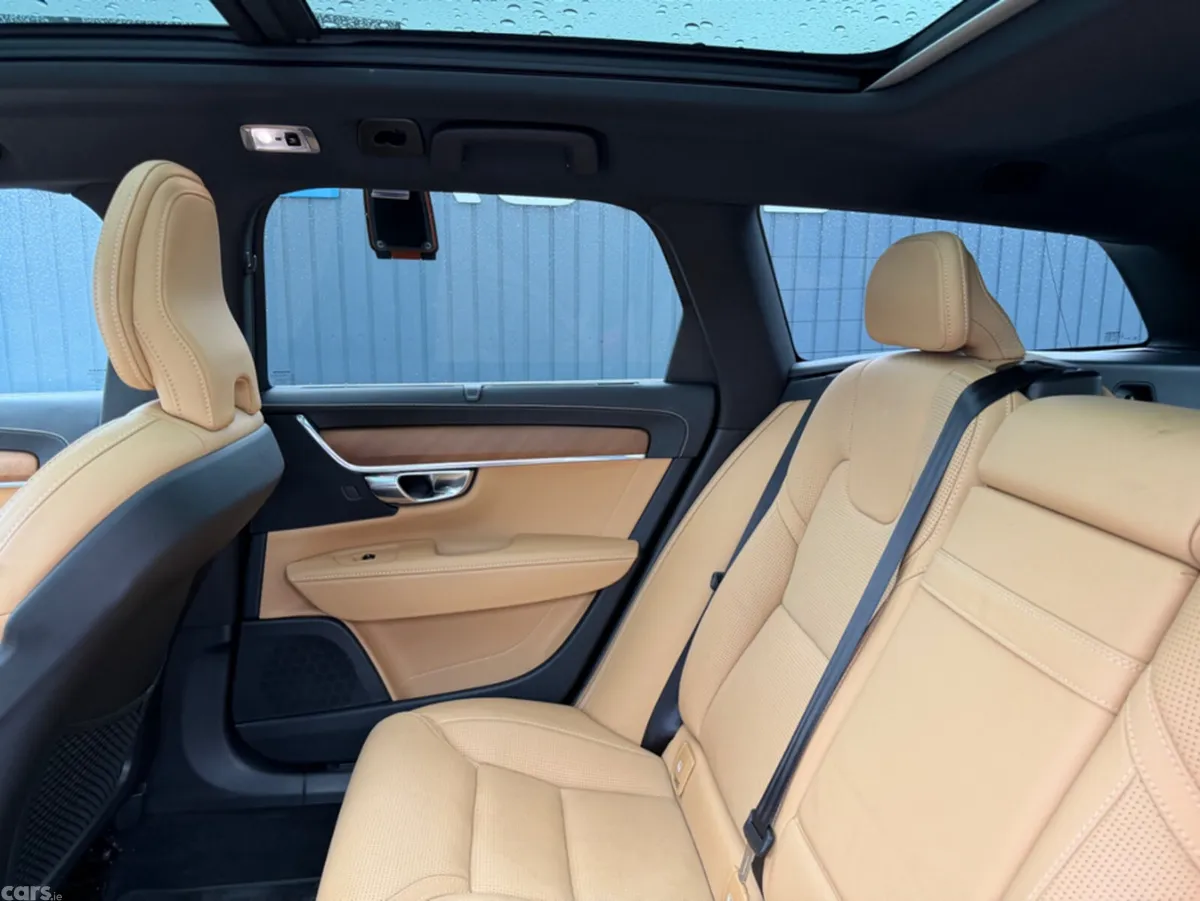 Volvo V90 Estate, Diesel, 2019, Black