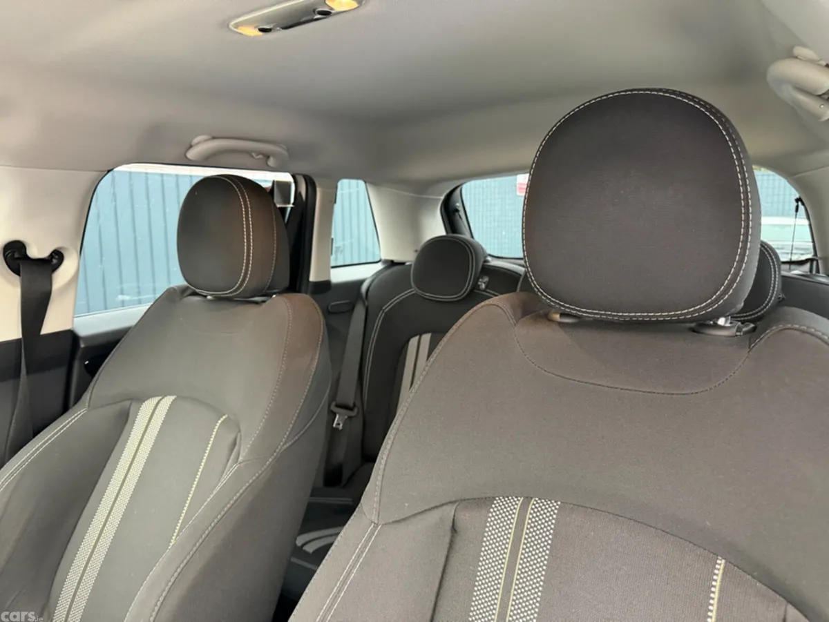 Mini Cooper Hatchback, Diesel, 2019, Silver