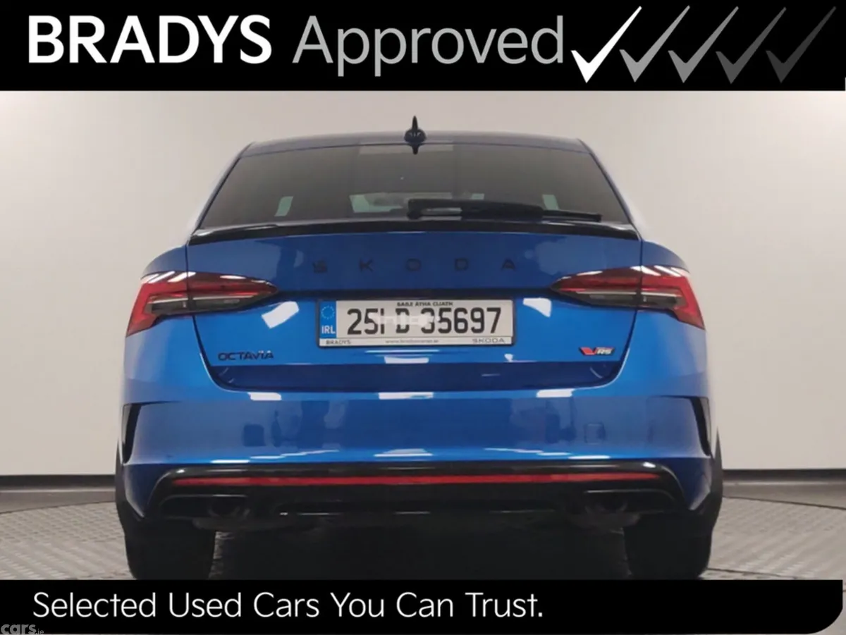 Skoda Octavia Hatchback, Petrol, 2025, Blue