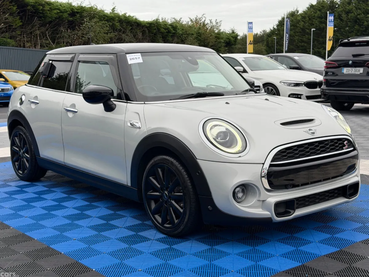 Mini Cooper Hatchback, Diesel, 2019, Silver