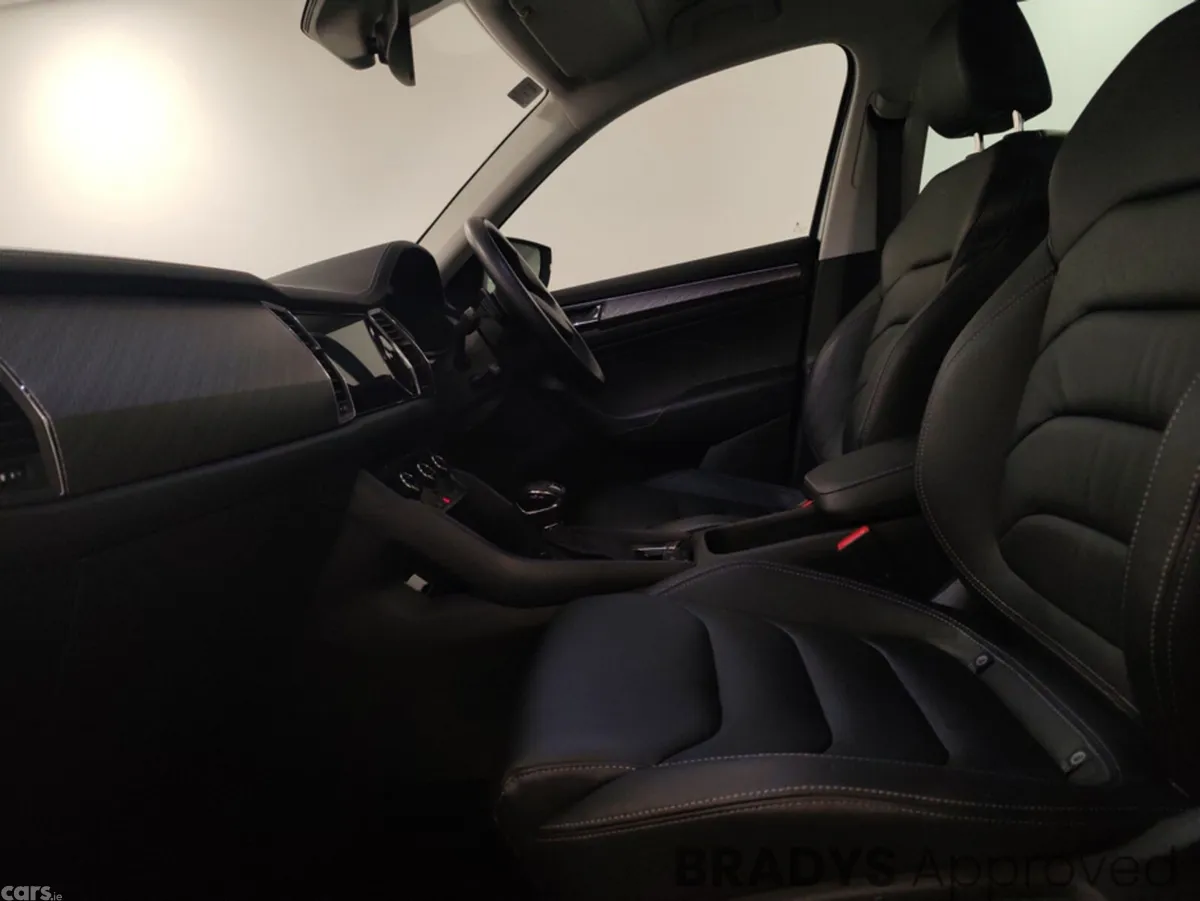 Skoda Kodiaq Estate, Diesel, 2023, Grey