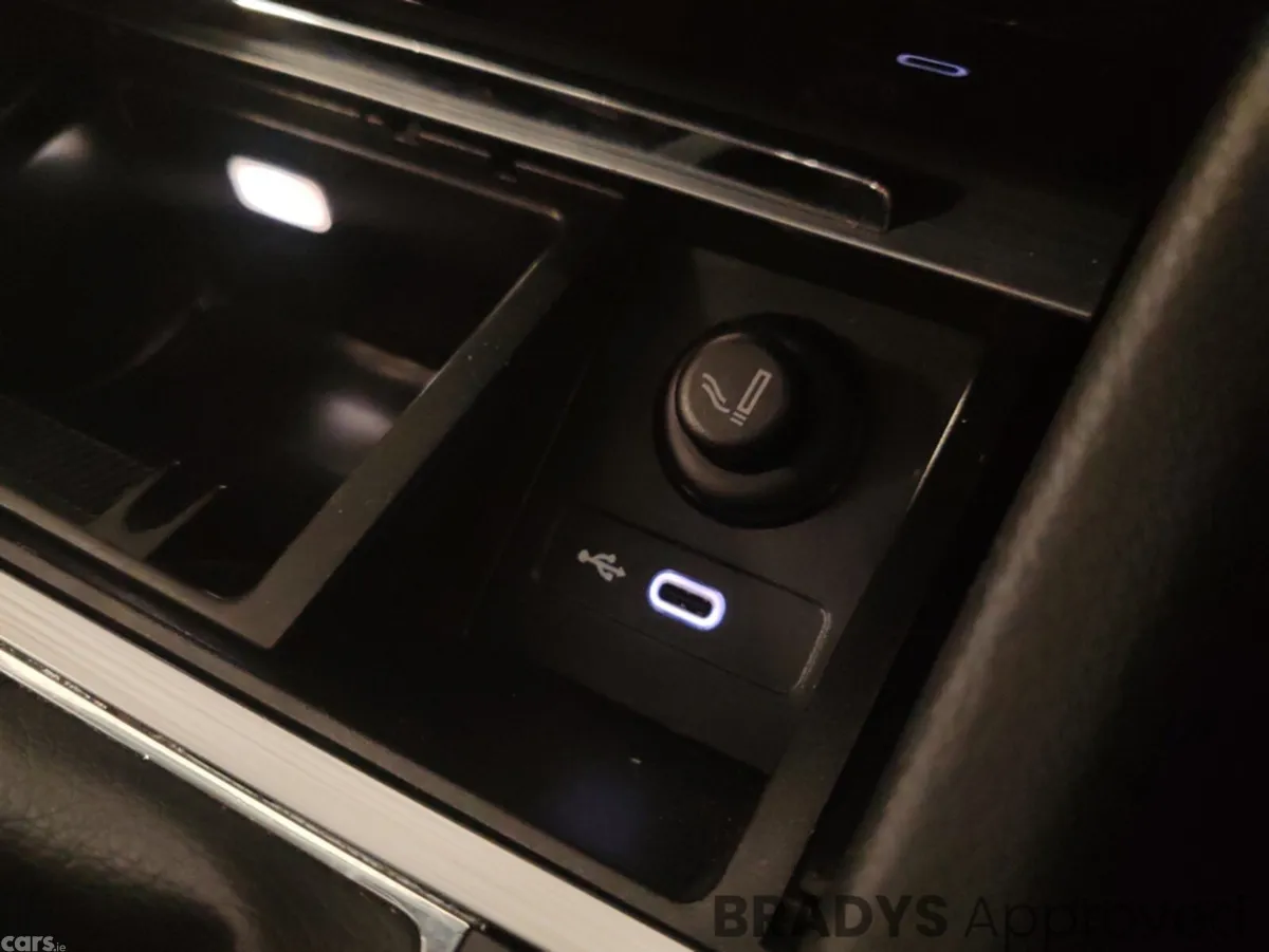 Skoda Superb Hatchback, Diesel, 2023, Grey