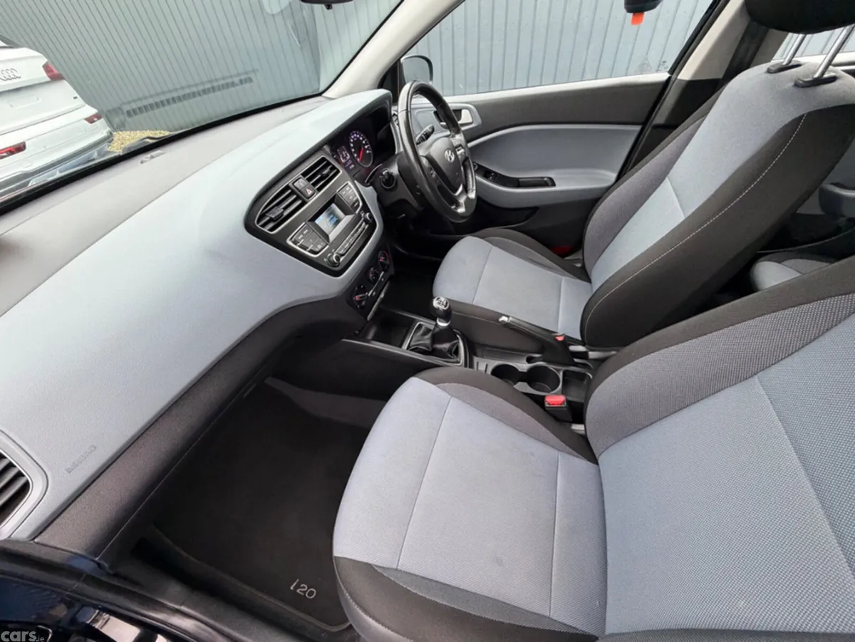 Hyundai i20 Hatchback, Petrol, 2020, Black