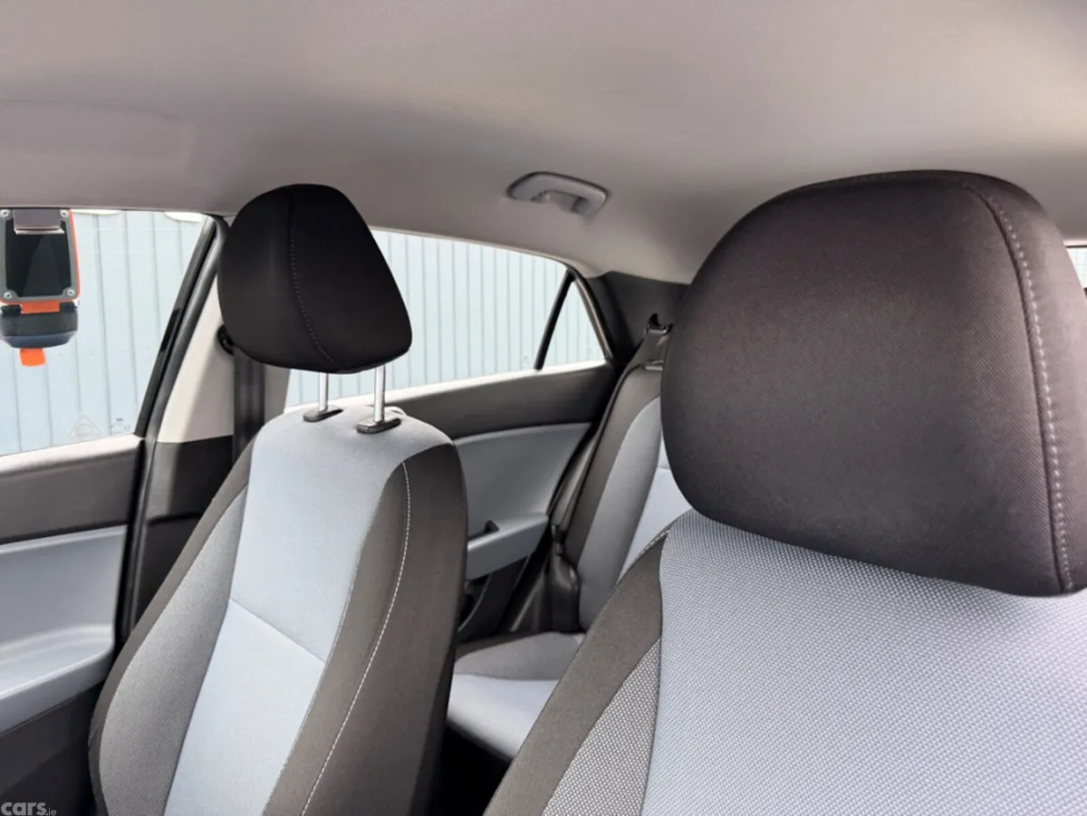 Hyundai i20 Hatchback, Petrol, 2020, Black