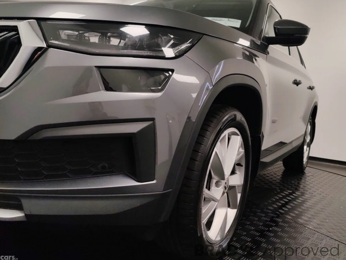 Skoda Kodiaq Estate, Diesel, 2023, Grey