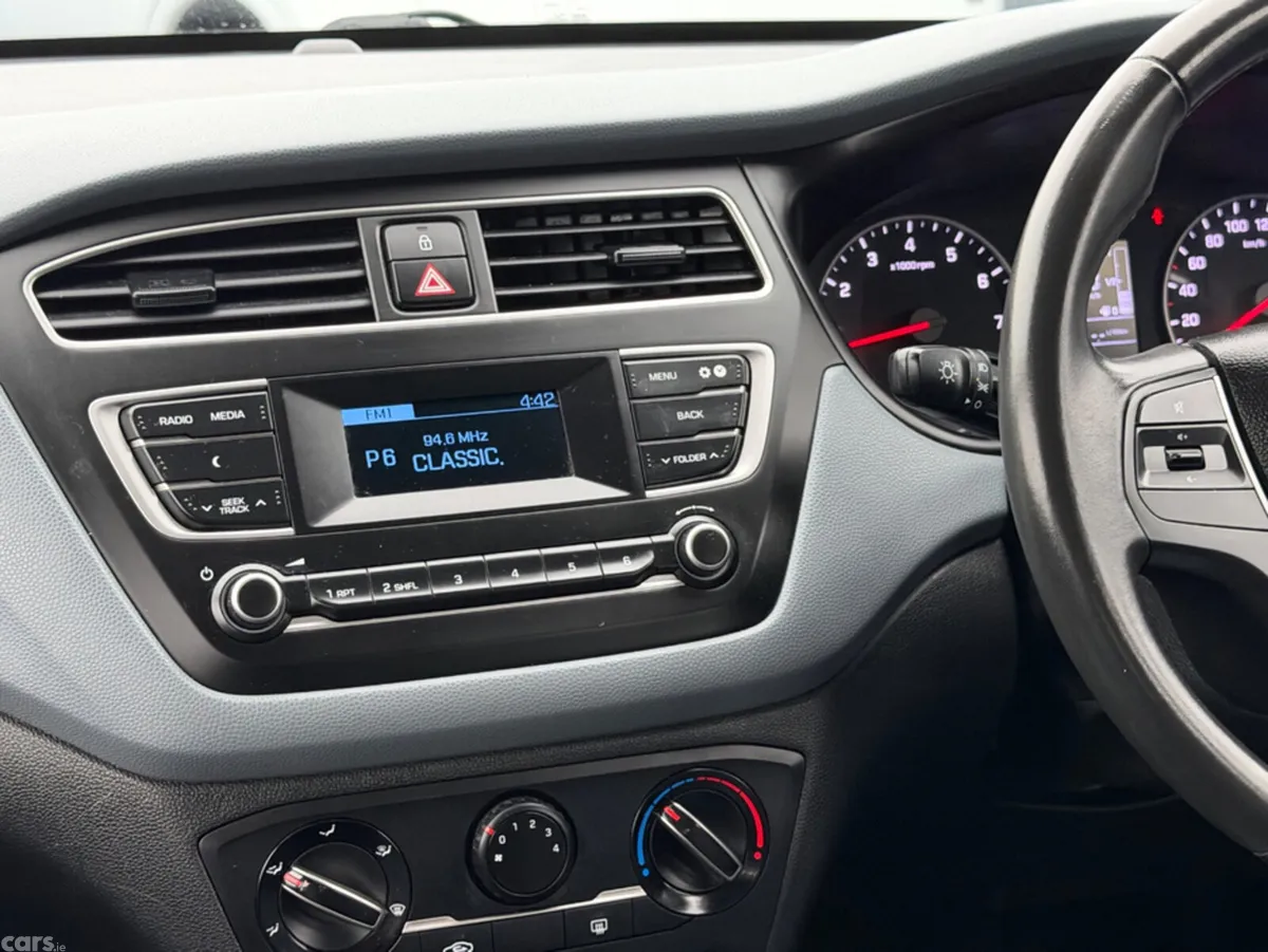 Hyundai i20 Hatchback, Petrol, 2020, Black