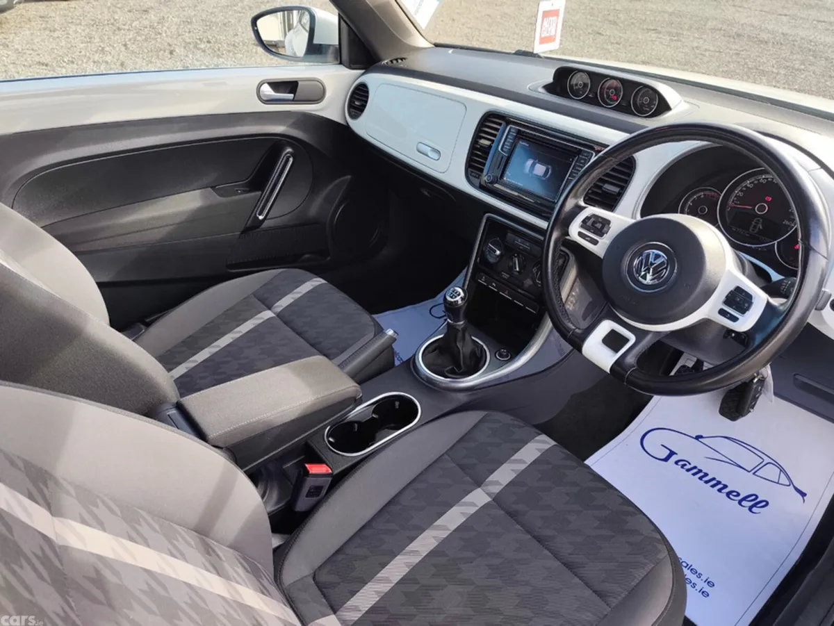 Volkswagen Beetle Hatchback, Petrol, 2018, White
