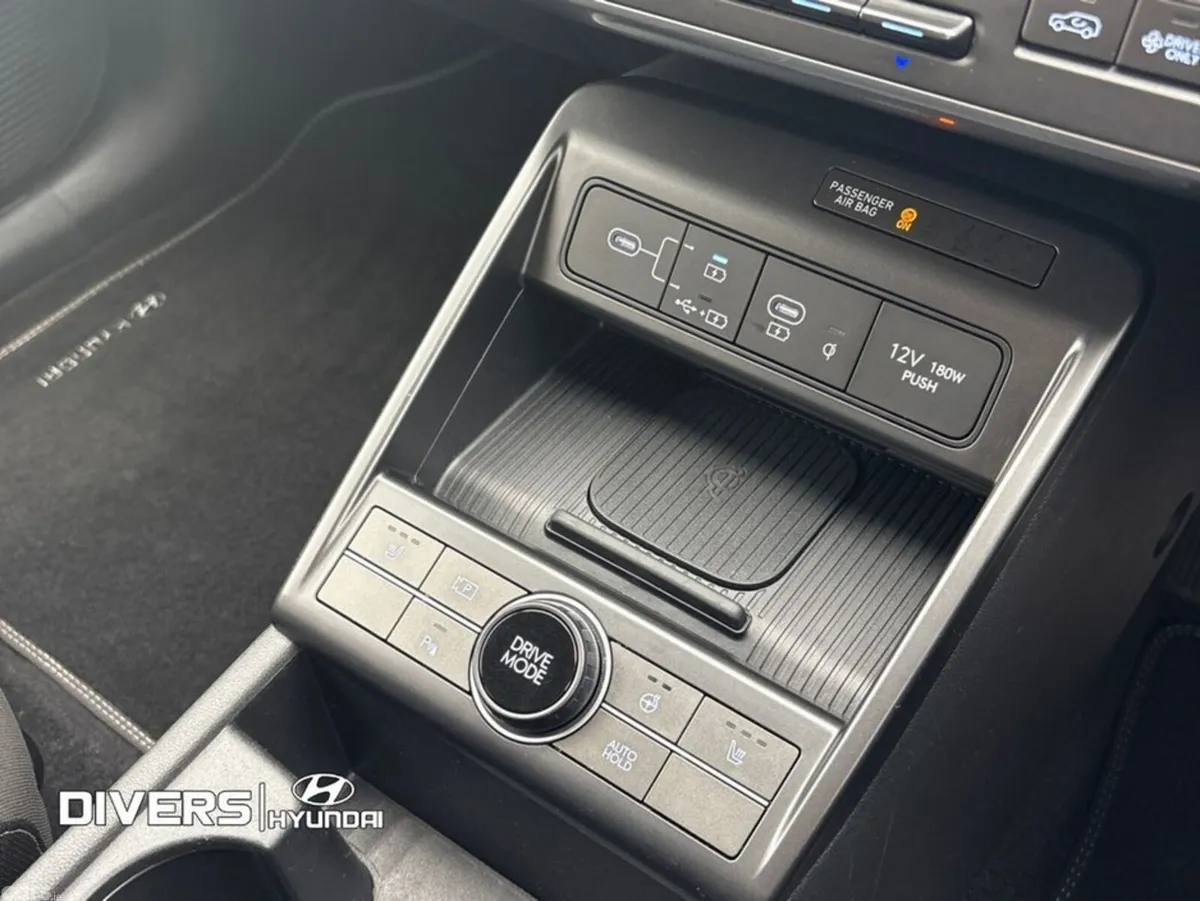 Hyundai KONA MPV, Petrol Hybrid, 2024, White