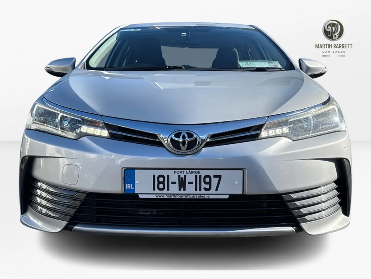 Toyota Corolla Saloon, Diesel, 2018, Grey