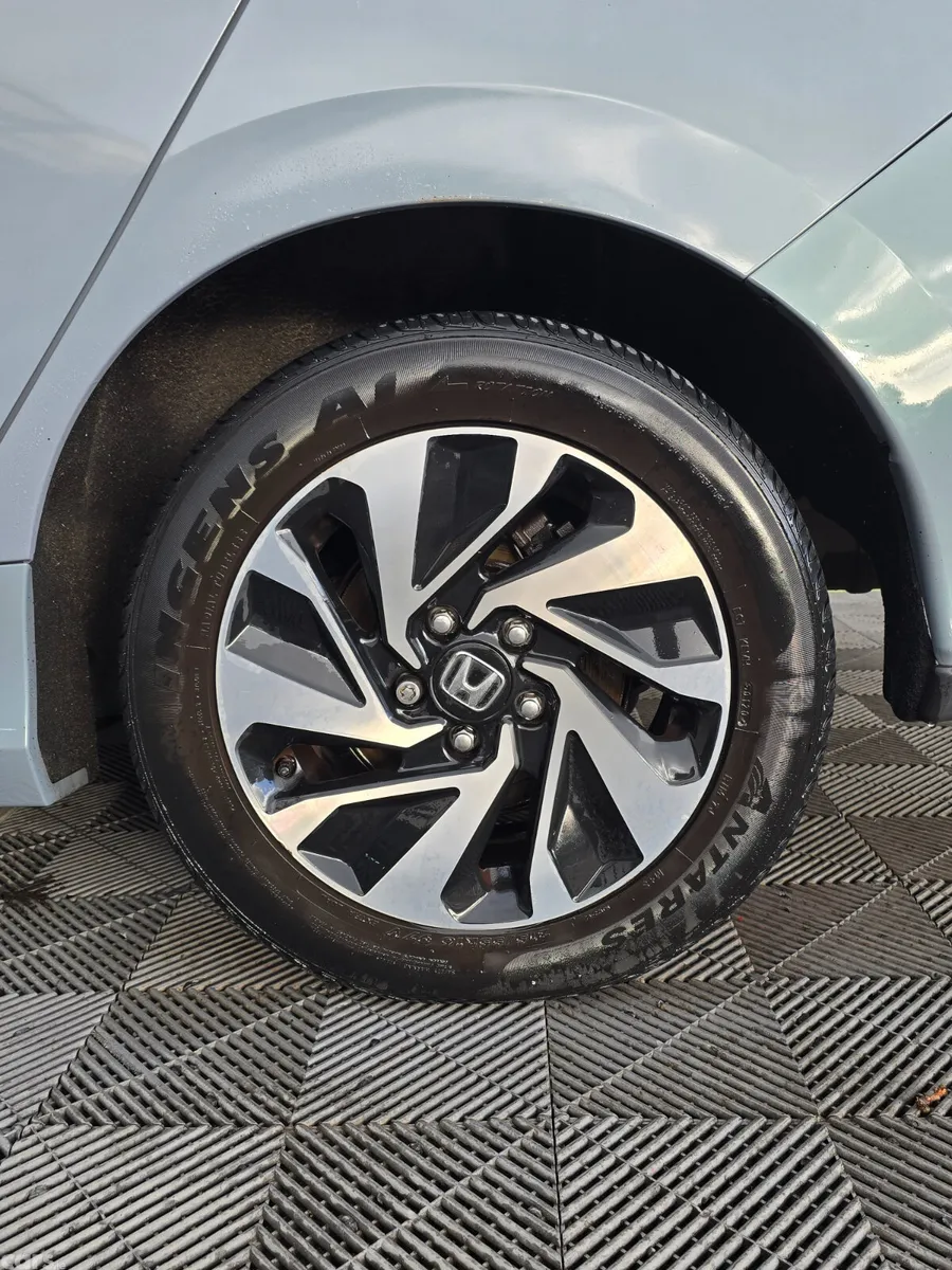 Honda Civic Hatchback, Petrol, 2018, Grey