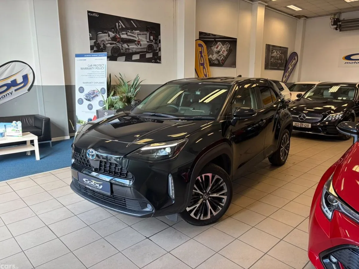 Toyota Yaris Cross Estate, Petrol Hybrid, 2021, Black