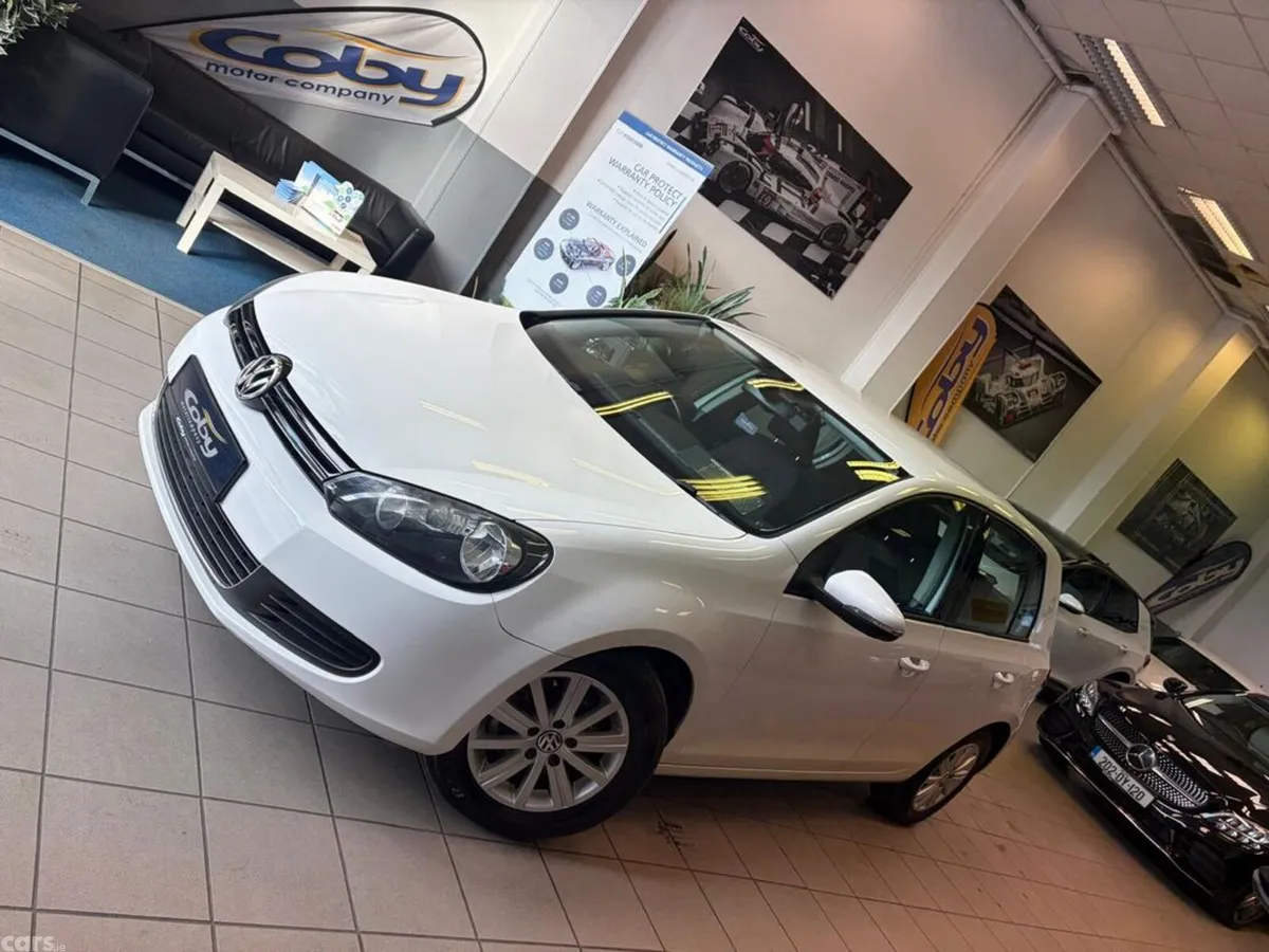 Volkswagen Golf Hatchback, Petrol, 2013, White
