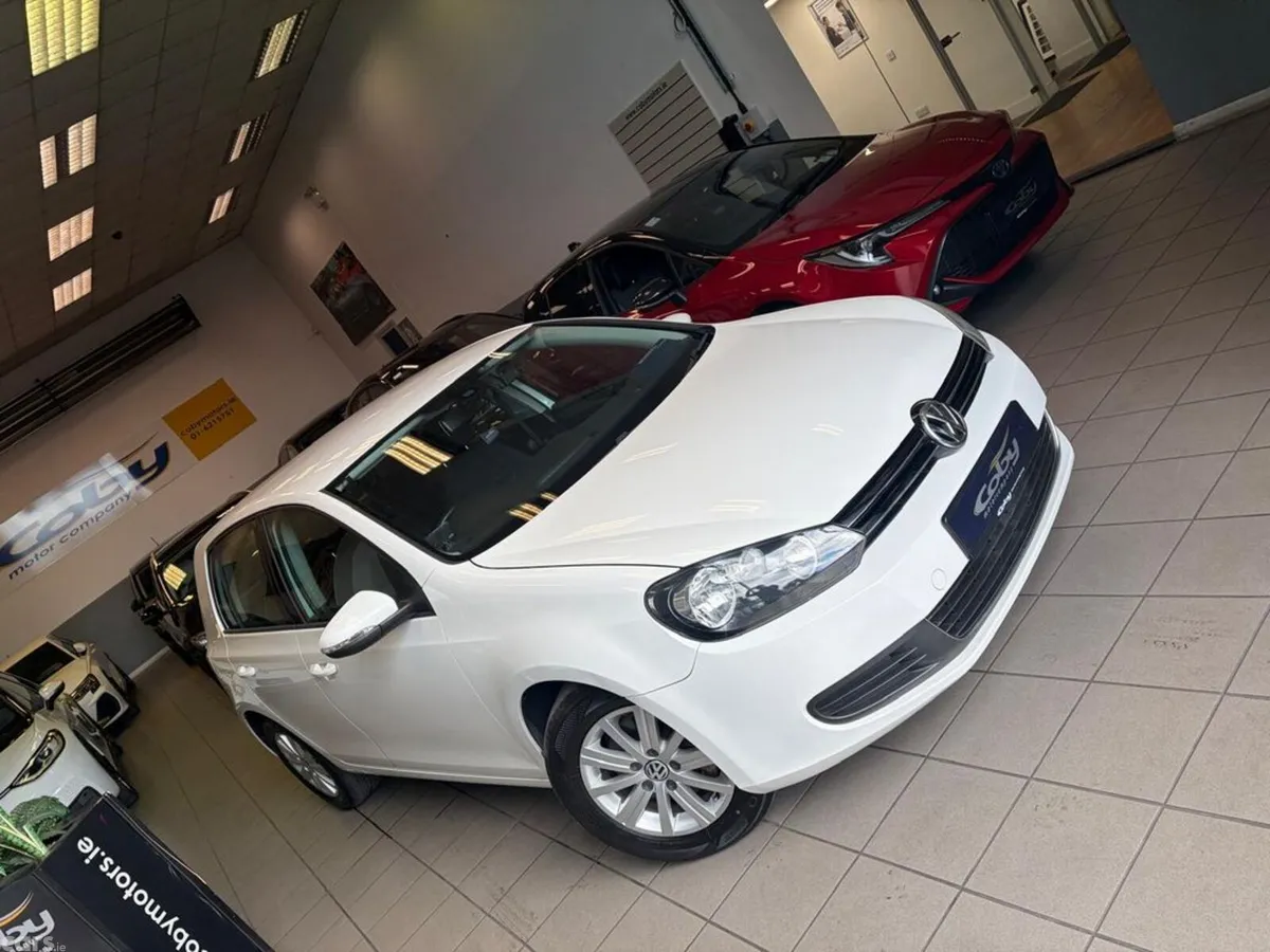 Volkswagen Golf Hatchback, Petrol, 2013, White