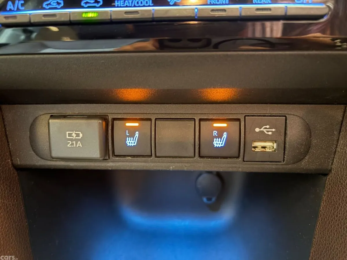 Toyota Yaris Cross Estate, Petrol Hybrid, 2021, Black