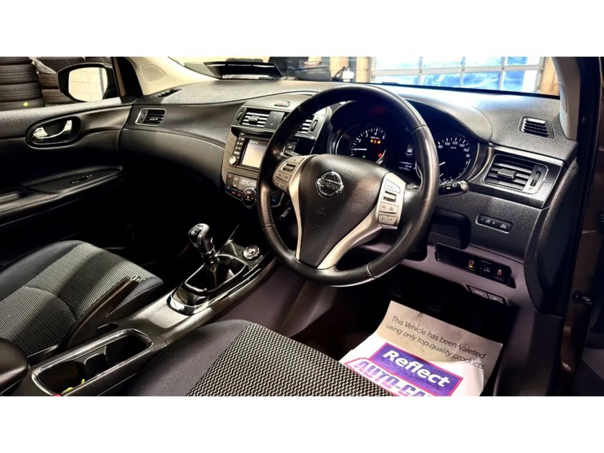 Nissan Pulsar Hatchback, Petrol, 2015, Brown