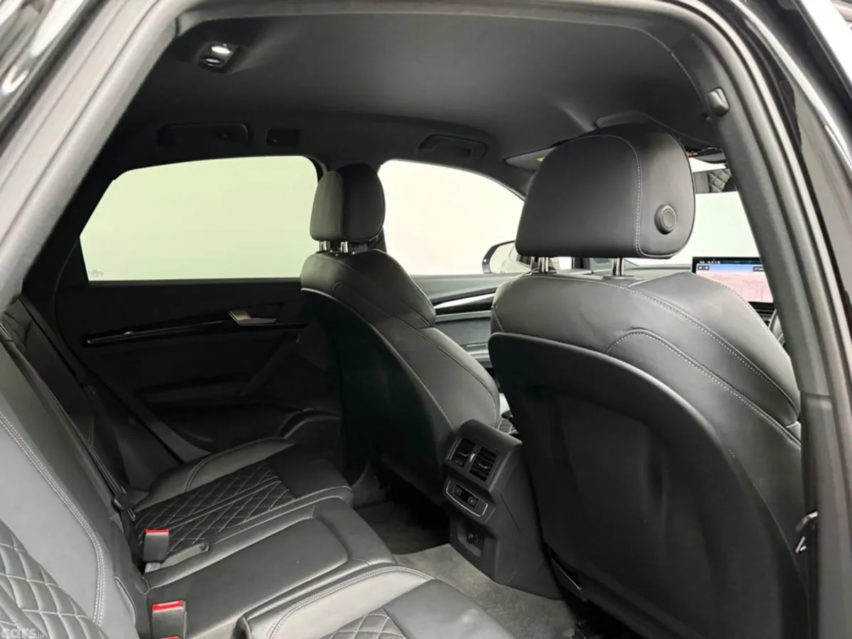 Audi Q5 SUV, Petrol Plug-in Hybrid, 2023, Black