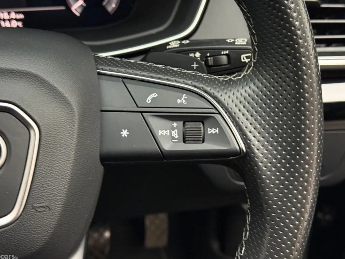 Audi Q5 SUV, Petrol Plug-in Hybrid, 2023, Black