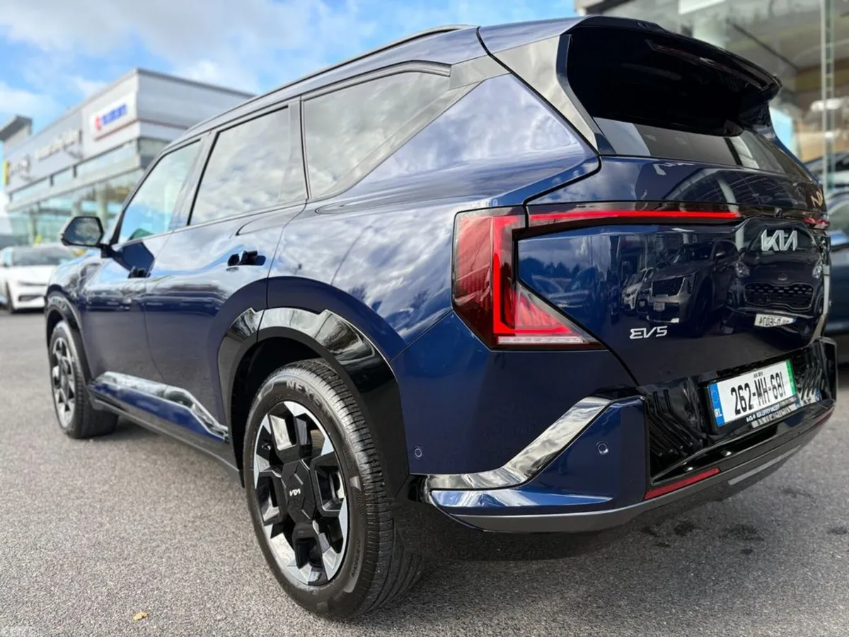 Kia EV5 SUV, Electric, 2026, Blue