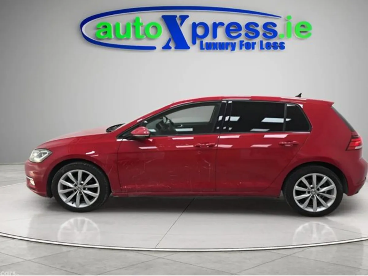 Volkswagen Golf Hatchback, Petrol, 2018, Red