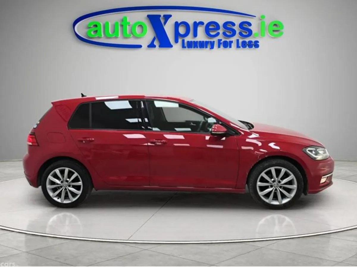 Volkswagen Golf Hatchback, Petrol, 2018, Red