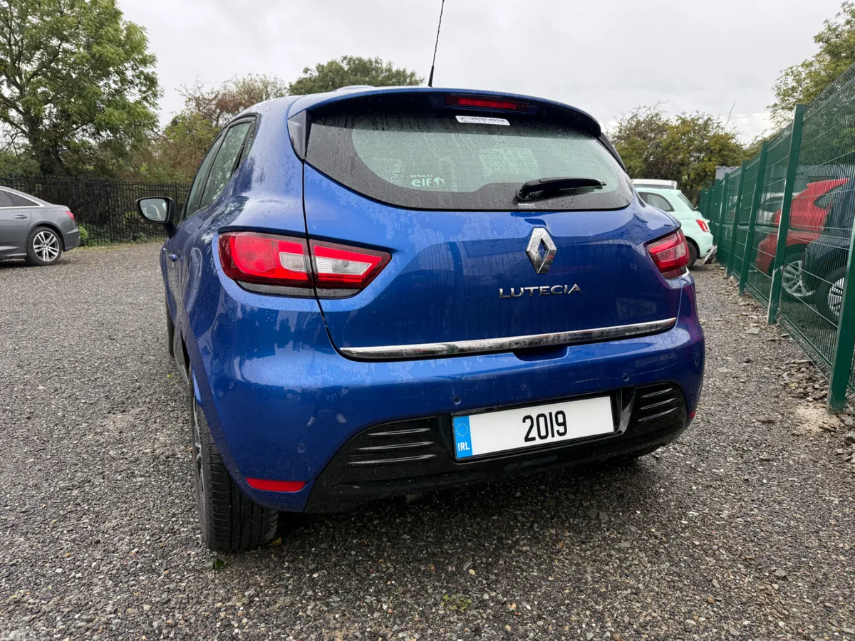 Renault Clio Hatchback, Petrol, 2019, Blue