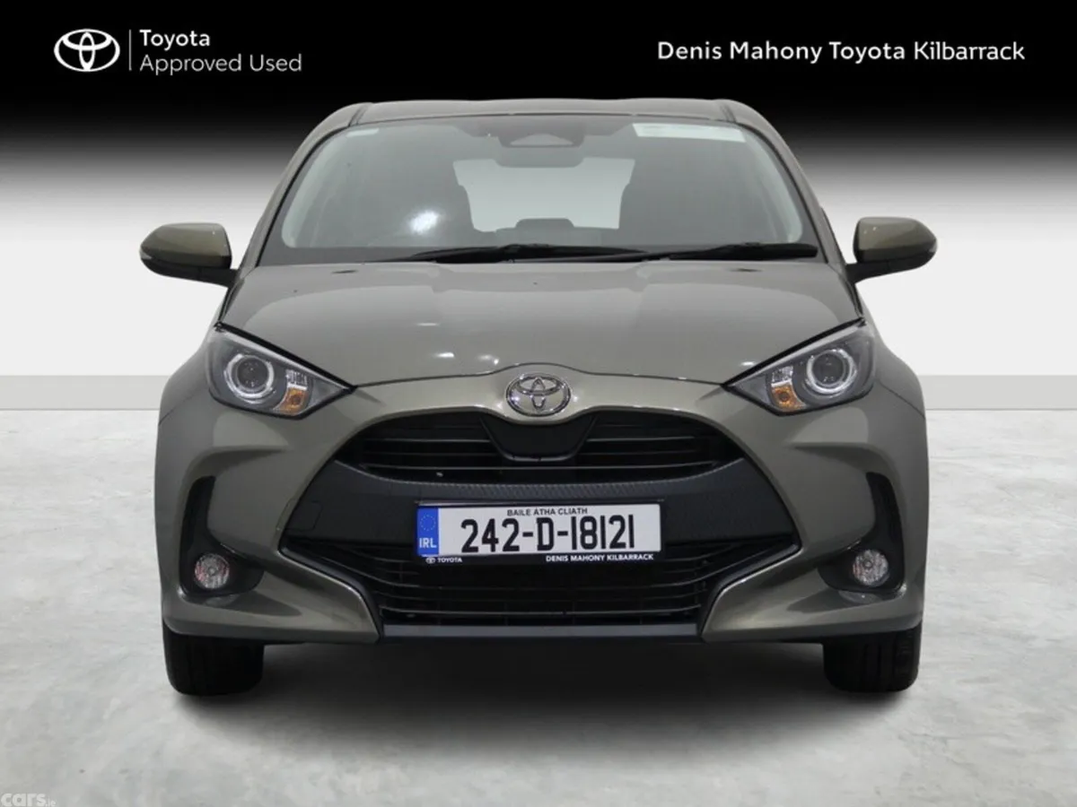 Toyota Yaris Hatchback, Petrol Hybrid, 2024, Bronze