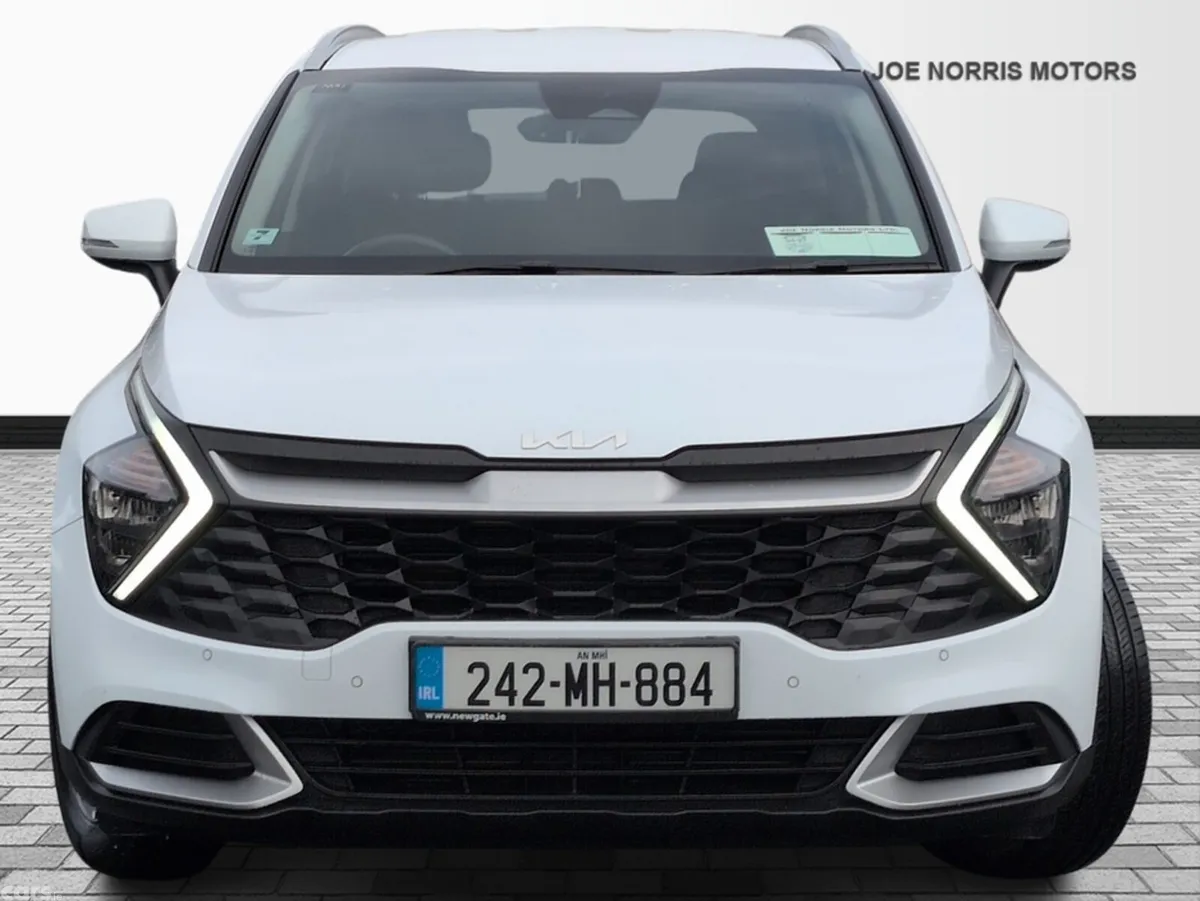 Kia Sportage MPV, Diesel, 2024, White
