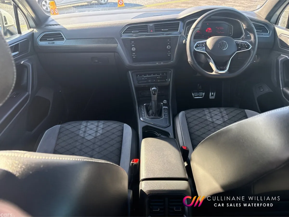 Volkswagen Tiguan SUV, Petrol Plug-in Hybrid, 2023, White