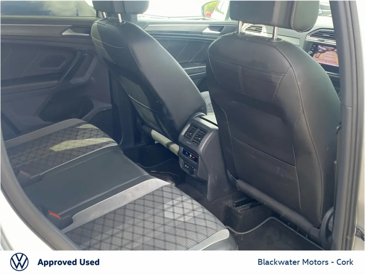 Volkswagen Tiguan Hatchback, Diesel, 2023, Grey