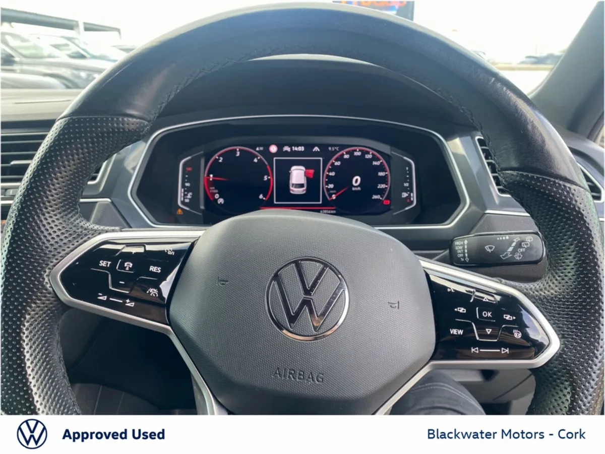 Volkswagen Tiguan Hatchback, Diesel, 2023, Grey