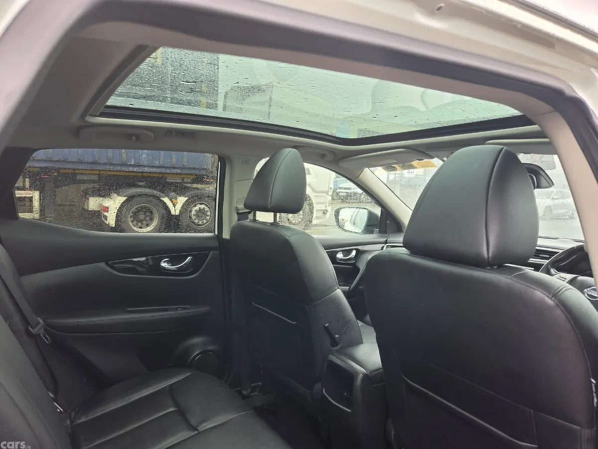 Nissan Qashqai MPV, Diesel, 2015, White