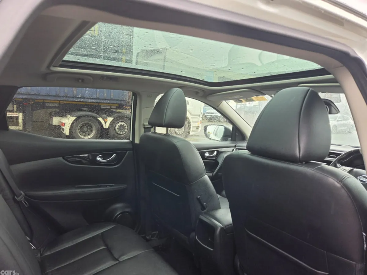 Nissan Qashqai MPV, Diesel, 2015, White