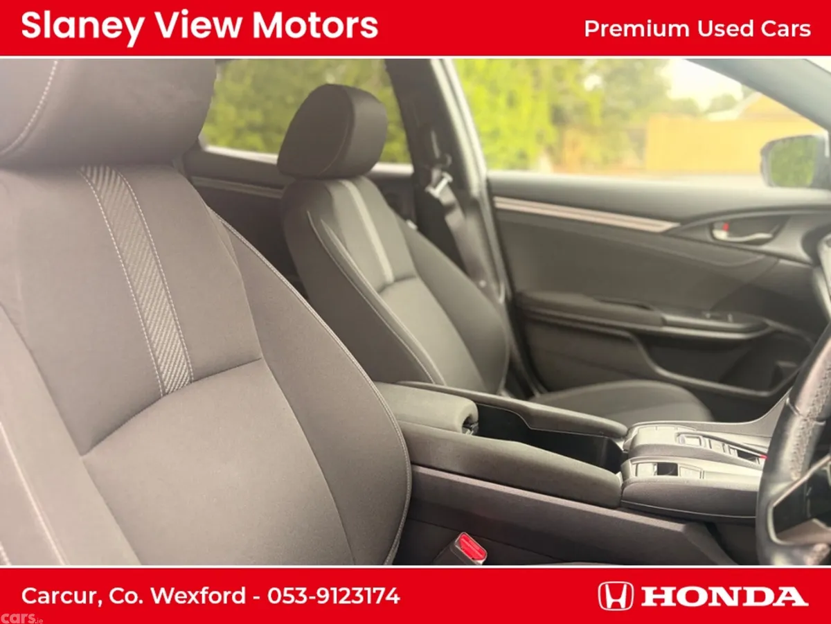 Honda Civic Hatchback, Diesel, 2021, Grey