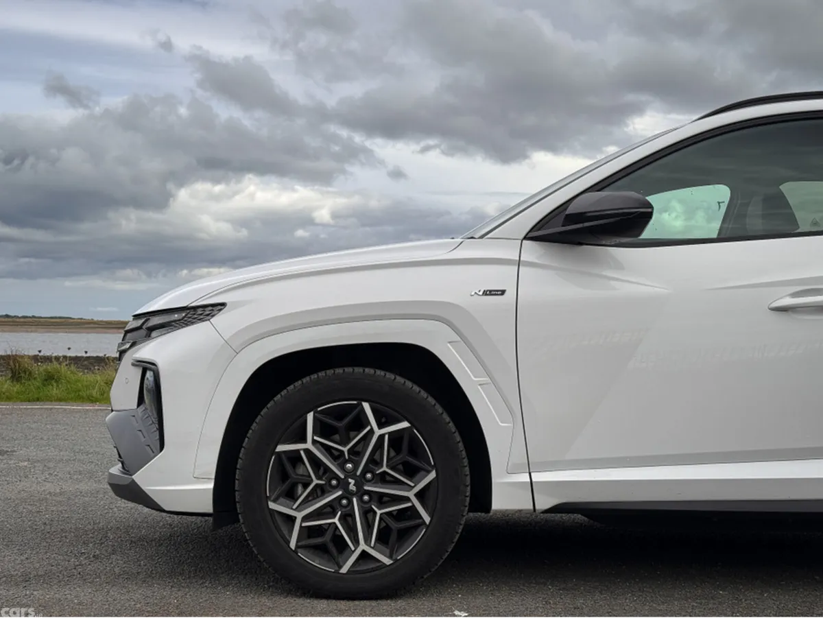 Hyundai Tucson MPV, Petrol Plug-in Hybrid, 2024, White
