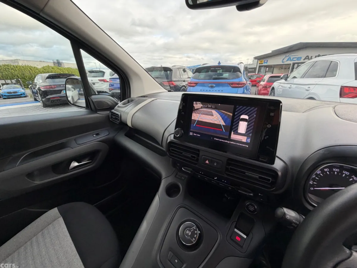 Citroen Berlingo Multispace MPV, Diesel, 2021, Beige