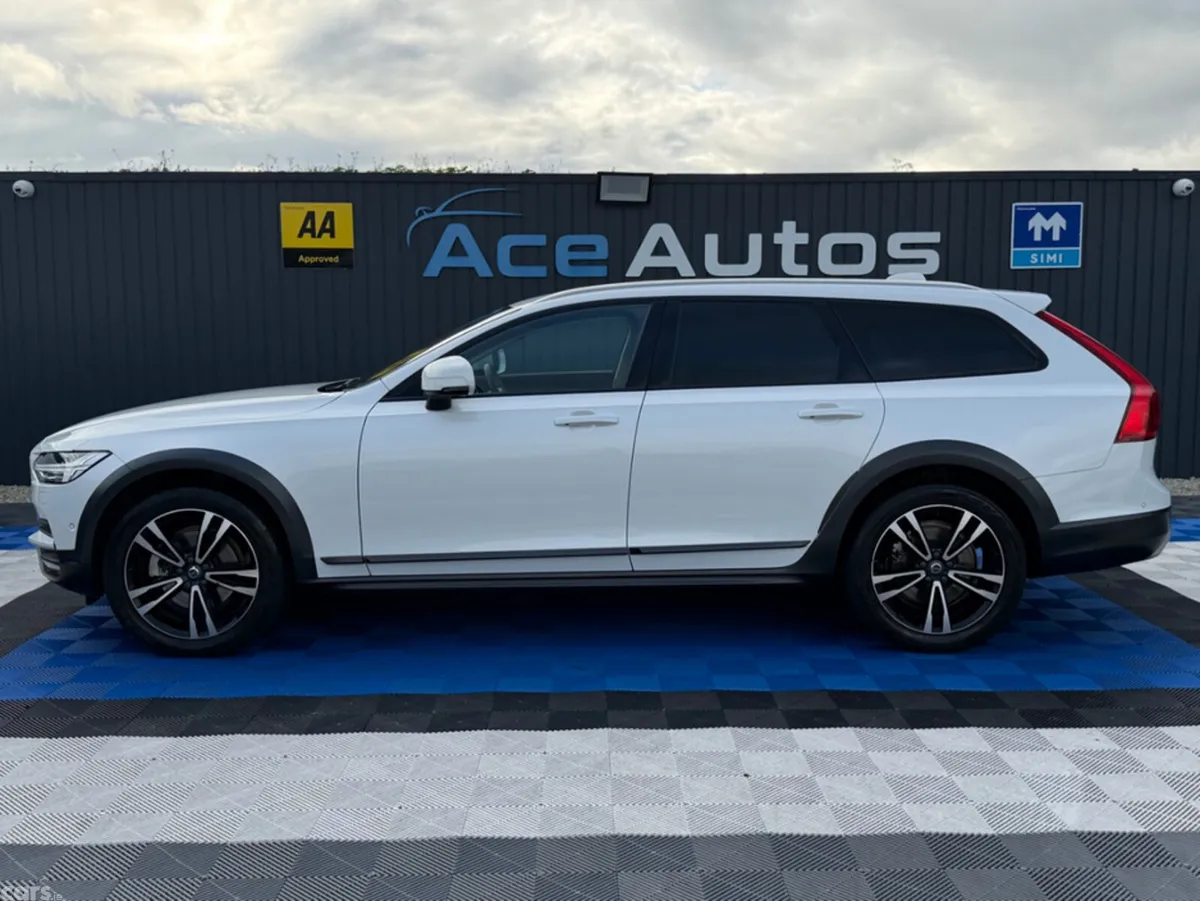 Volvo V90 Estate, Diesel, 2019, White
