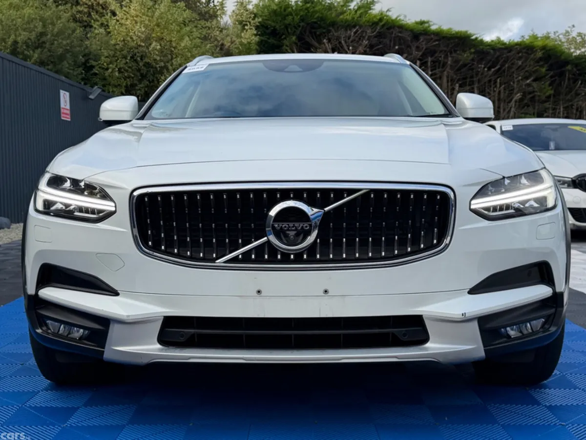 Volvo V90 Estate, Diesel, 2019, White