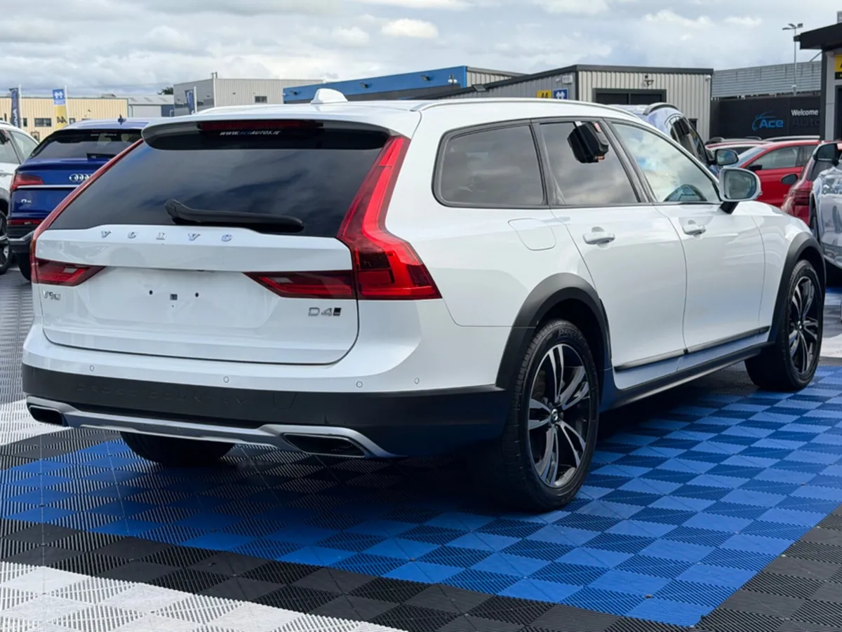 Volvo V90 Estate, Diesel, 2019, White