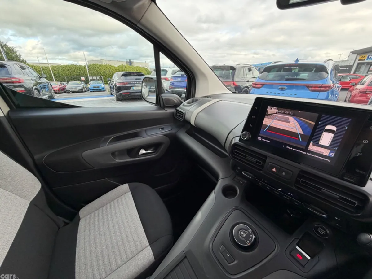 Citroen Berlingo Multispace MPV, Diesel, 2021, Beige